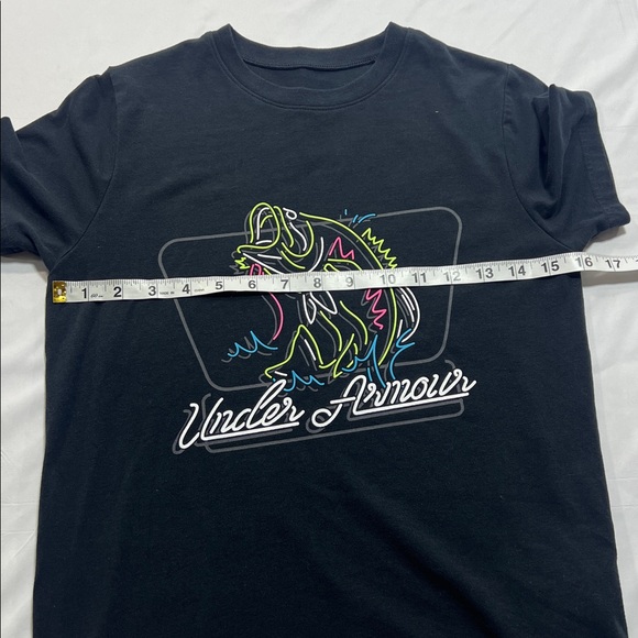 UA youth size medium fishing shirt - Picture 6 of 8